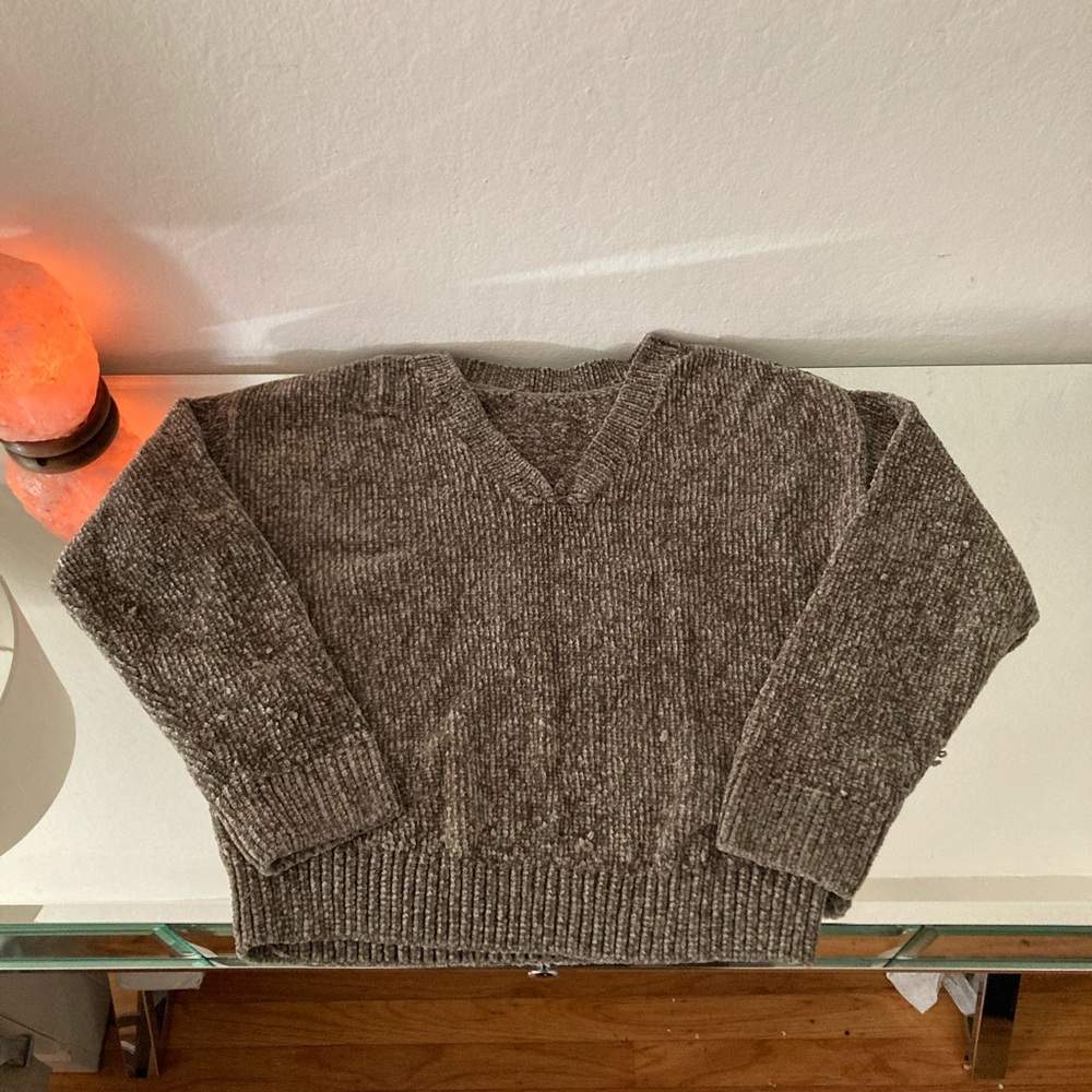 Grey v neck sweater